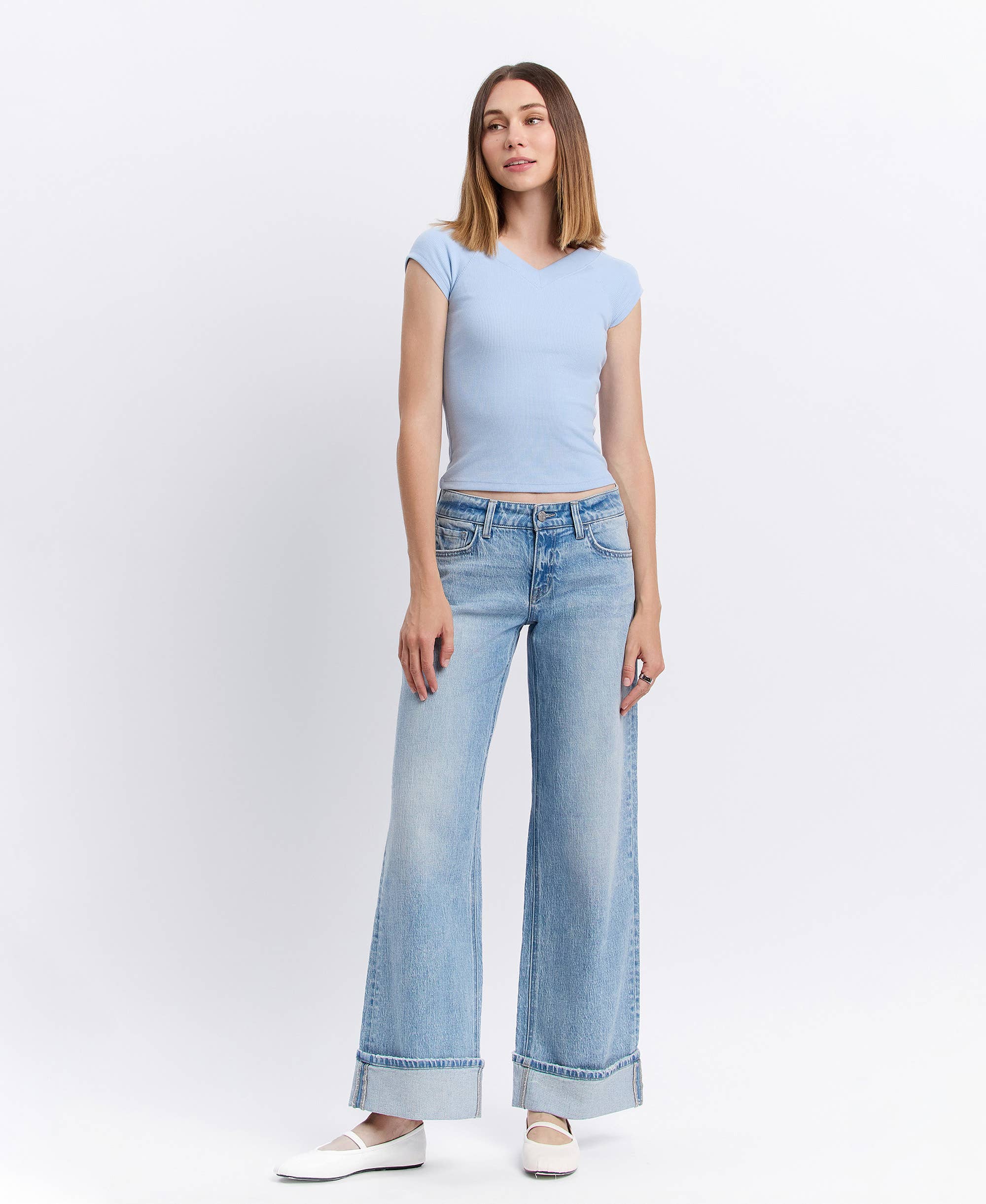 LOW RISE CUFFED BAGGY WIDE JEANS