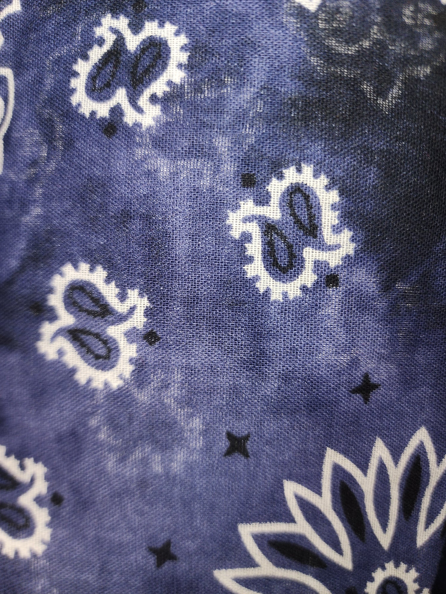 Tie Dyed Paisley Pattern Bandanas