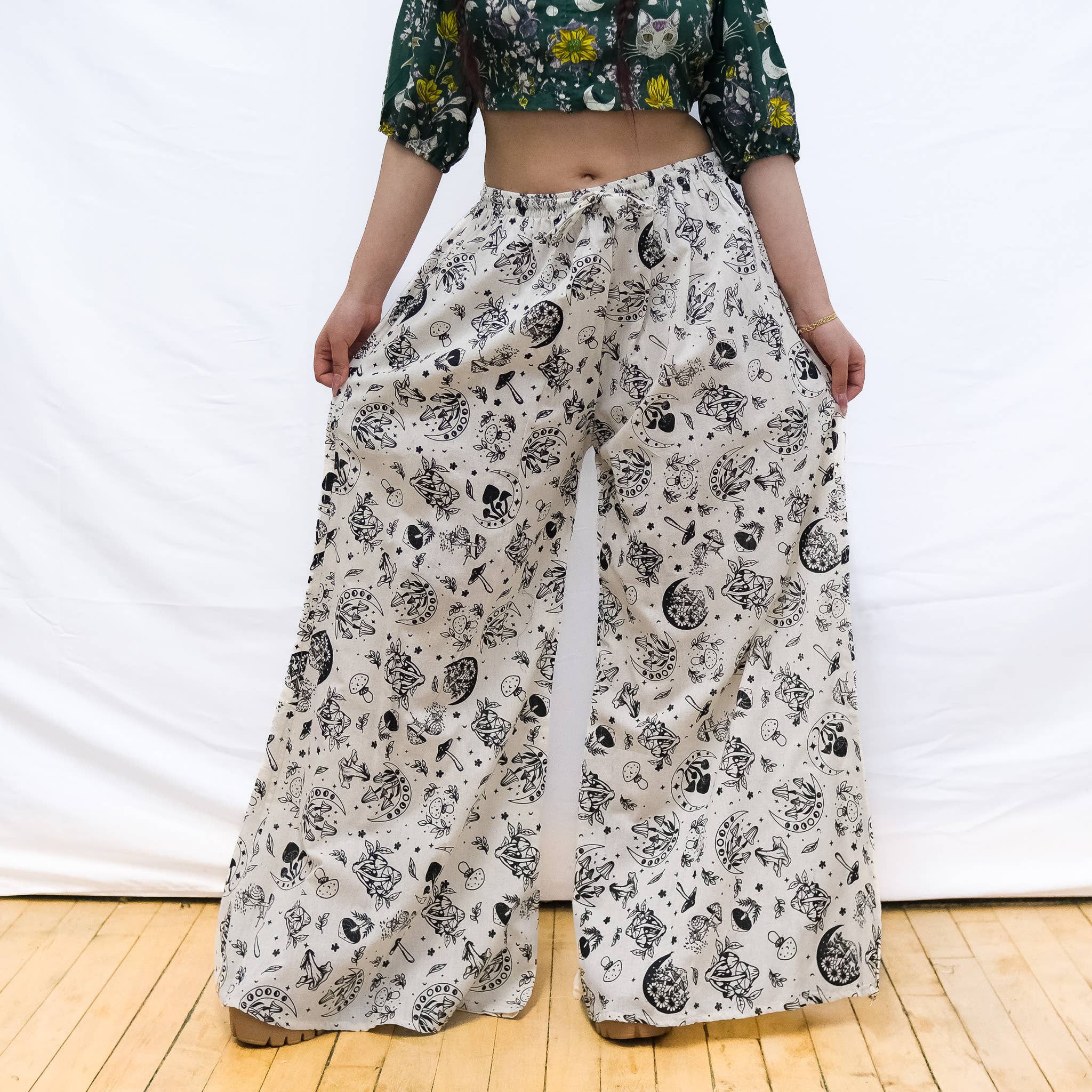 Flowy Mushroom/Celestial Wide Leg Cotton Pants