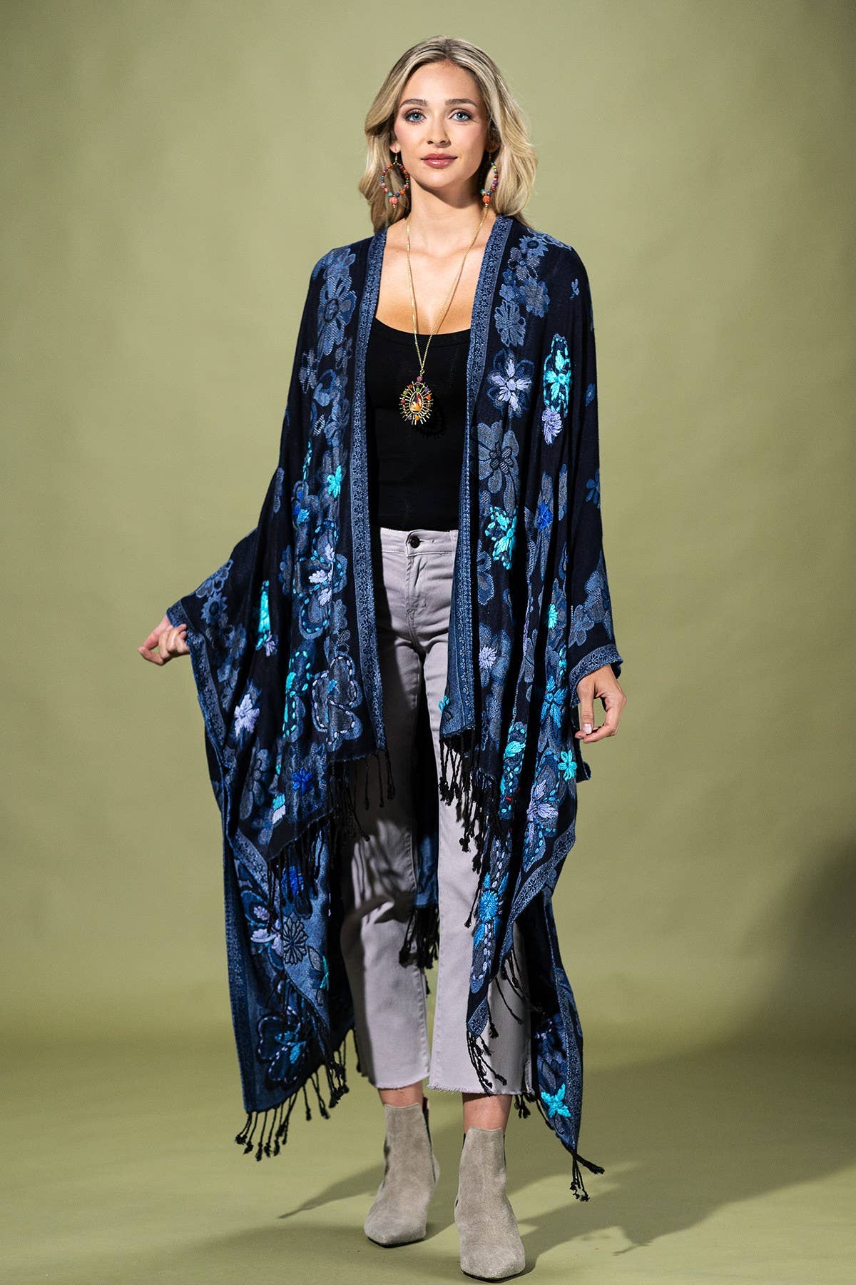 Sapphire Ruana