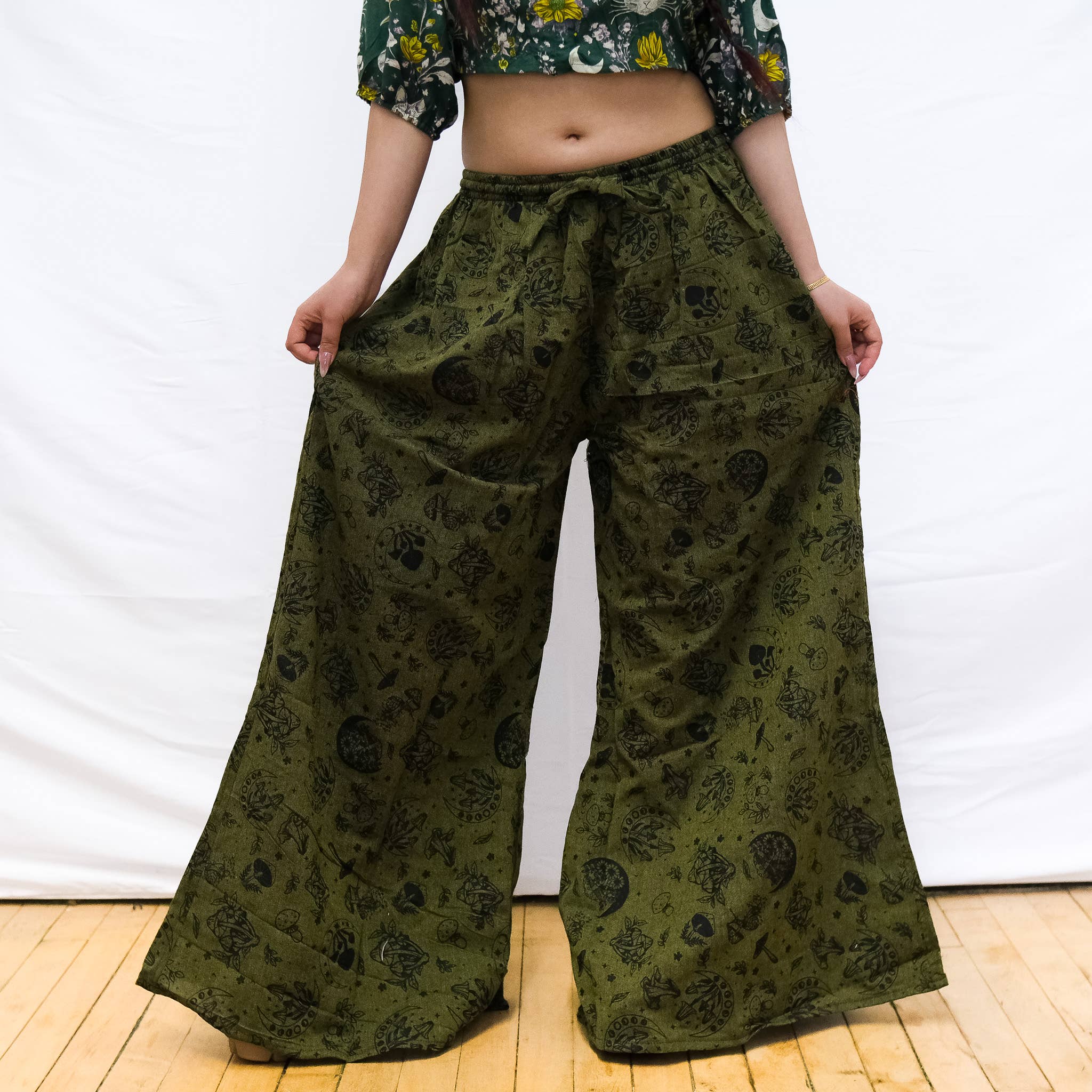 Flowy Mushroom/Celestial Wide Leg Cotton Pants