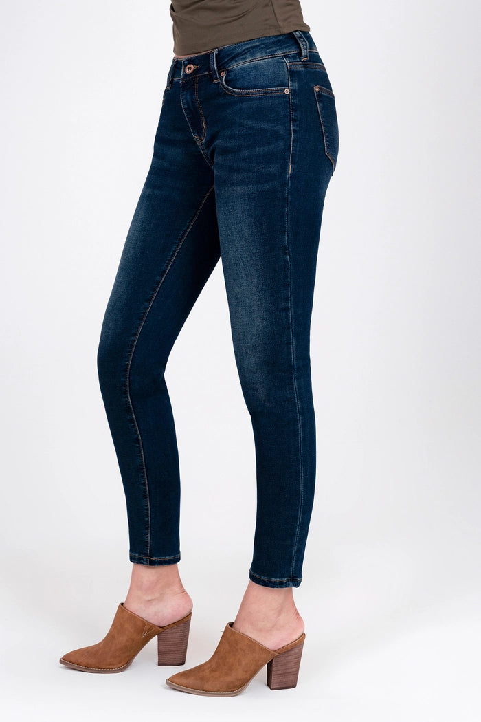 Basic Soft Denim Mid-Rise Skinny Jeans