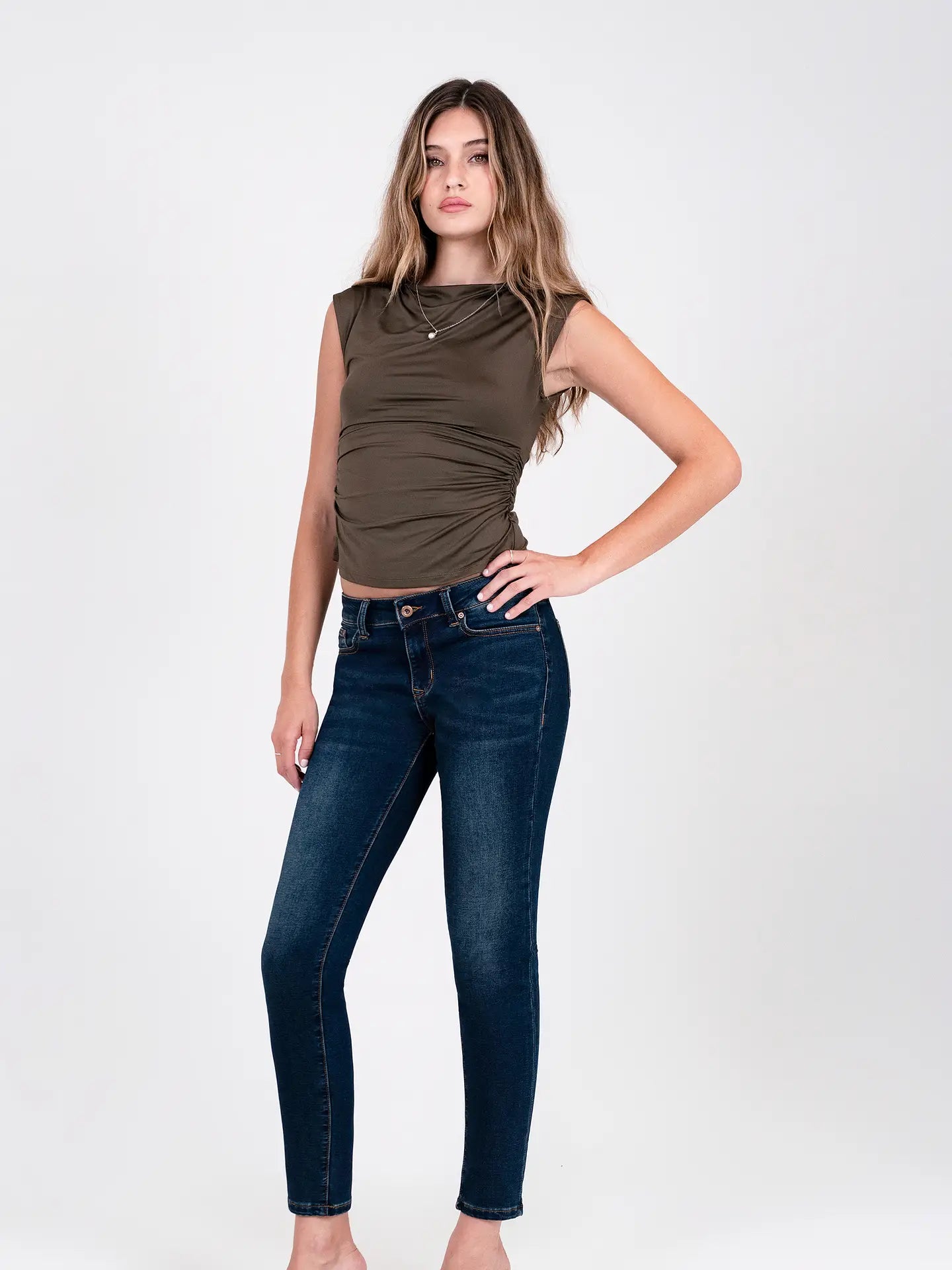 Basic Soft Denim Mid-Rise Skinny Jeans