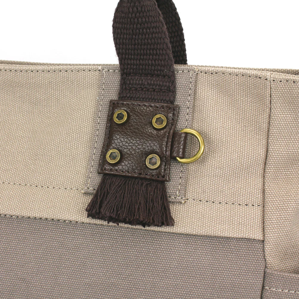 Multi Pocket Tote Guitar