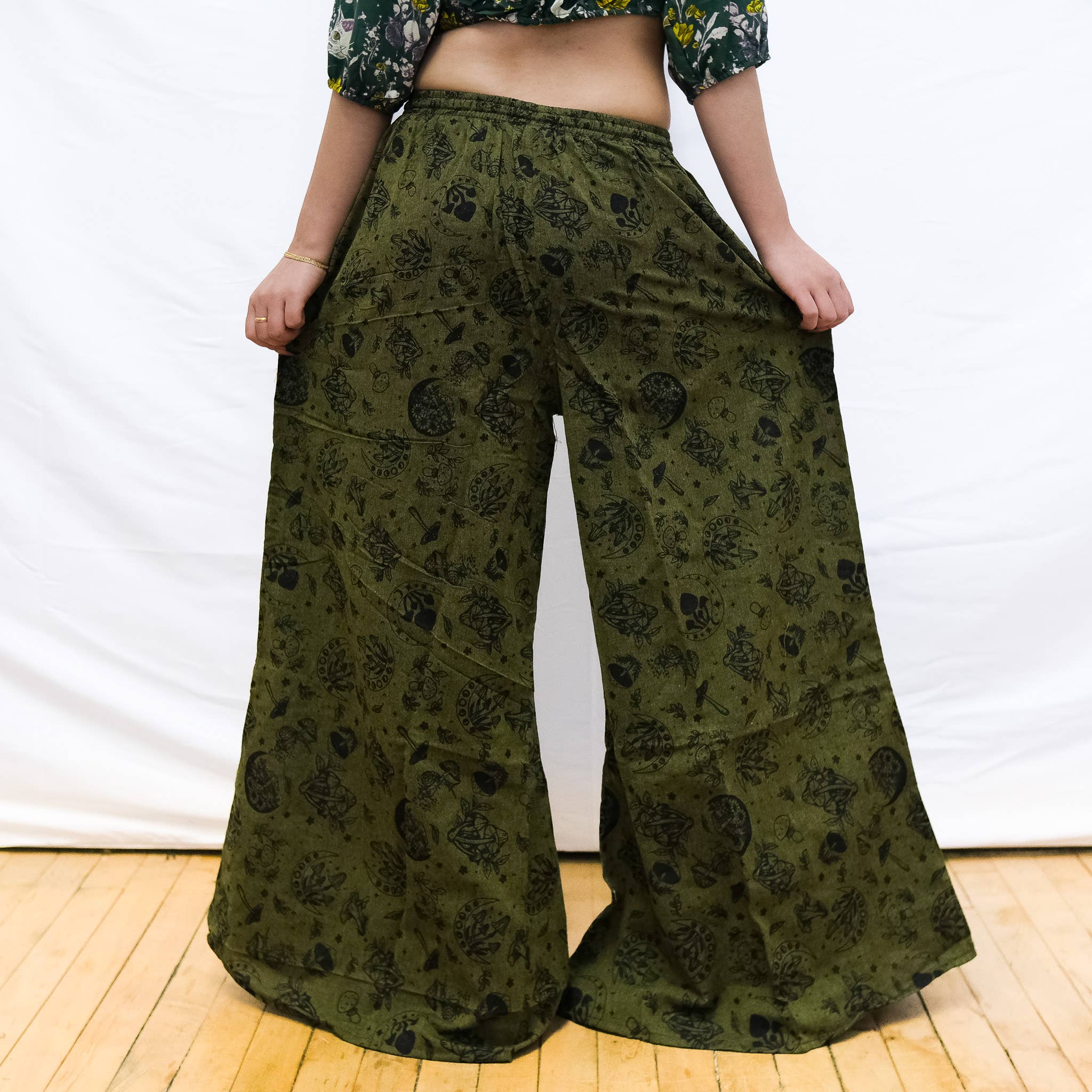 Flowy Mushroom/Celestial Wide Leg Cotton Pants