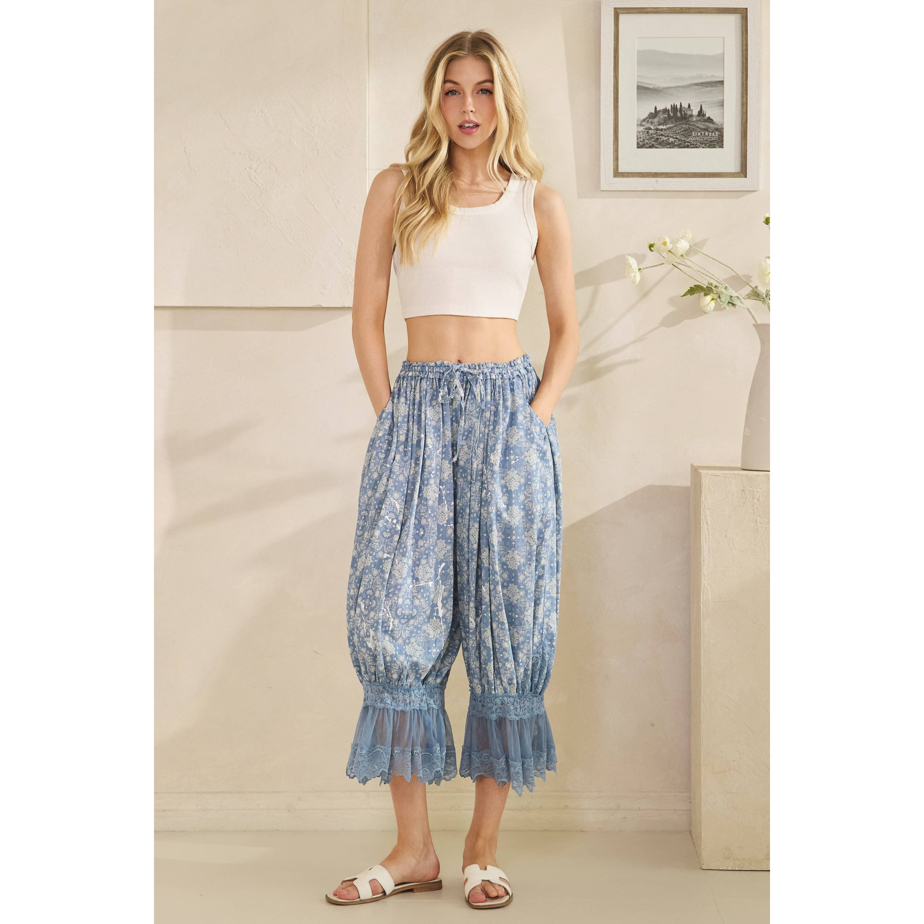 PAISLEY PRINTED BLOOMER PANTS