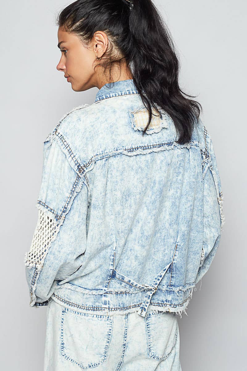 Long sleeve stud 3D cargo pockets denim jacket