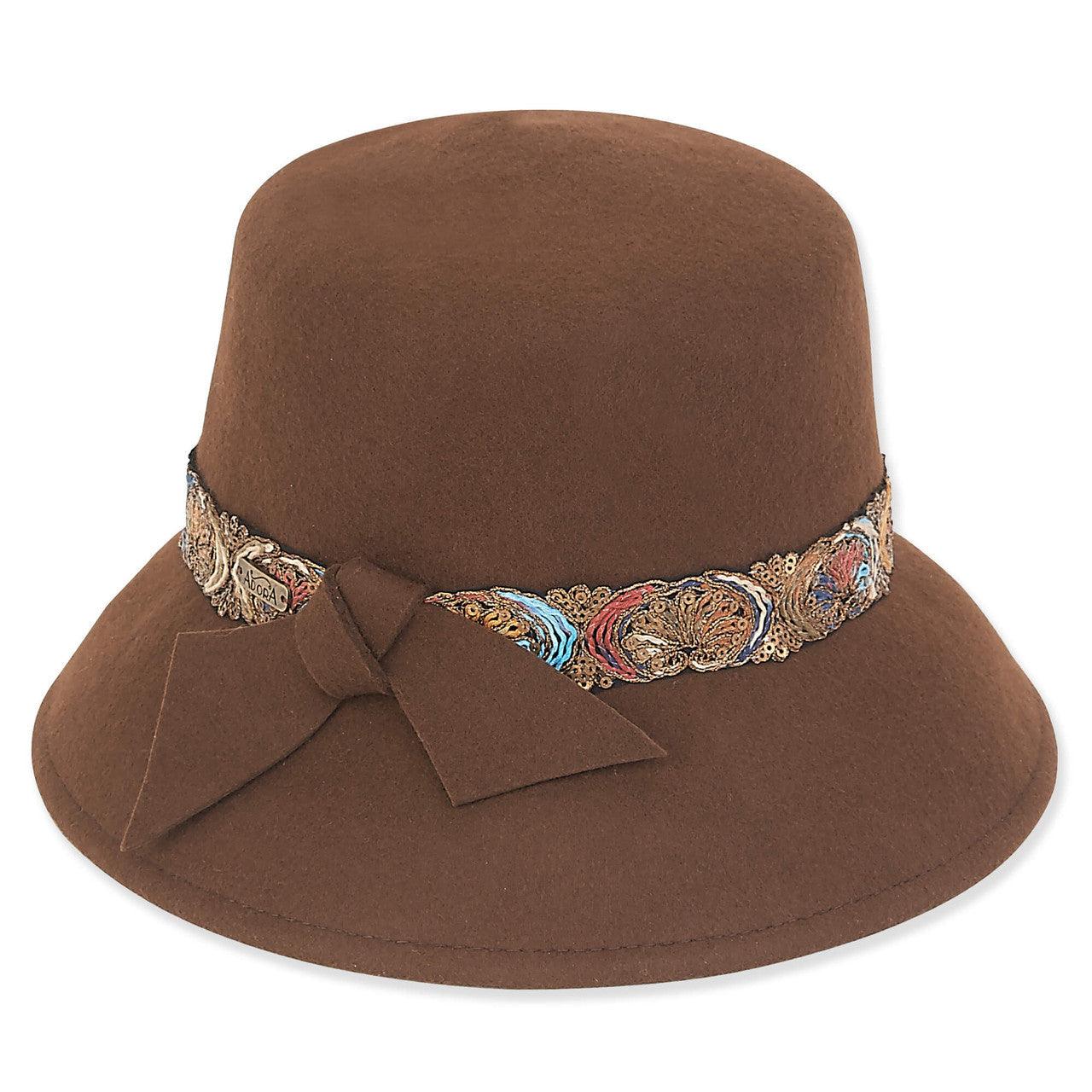 Classic Cloche.