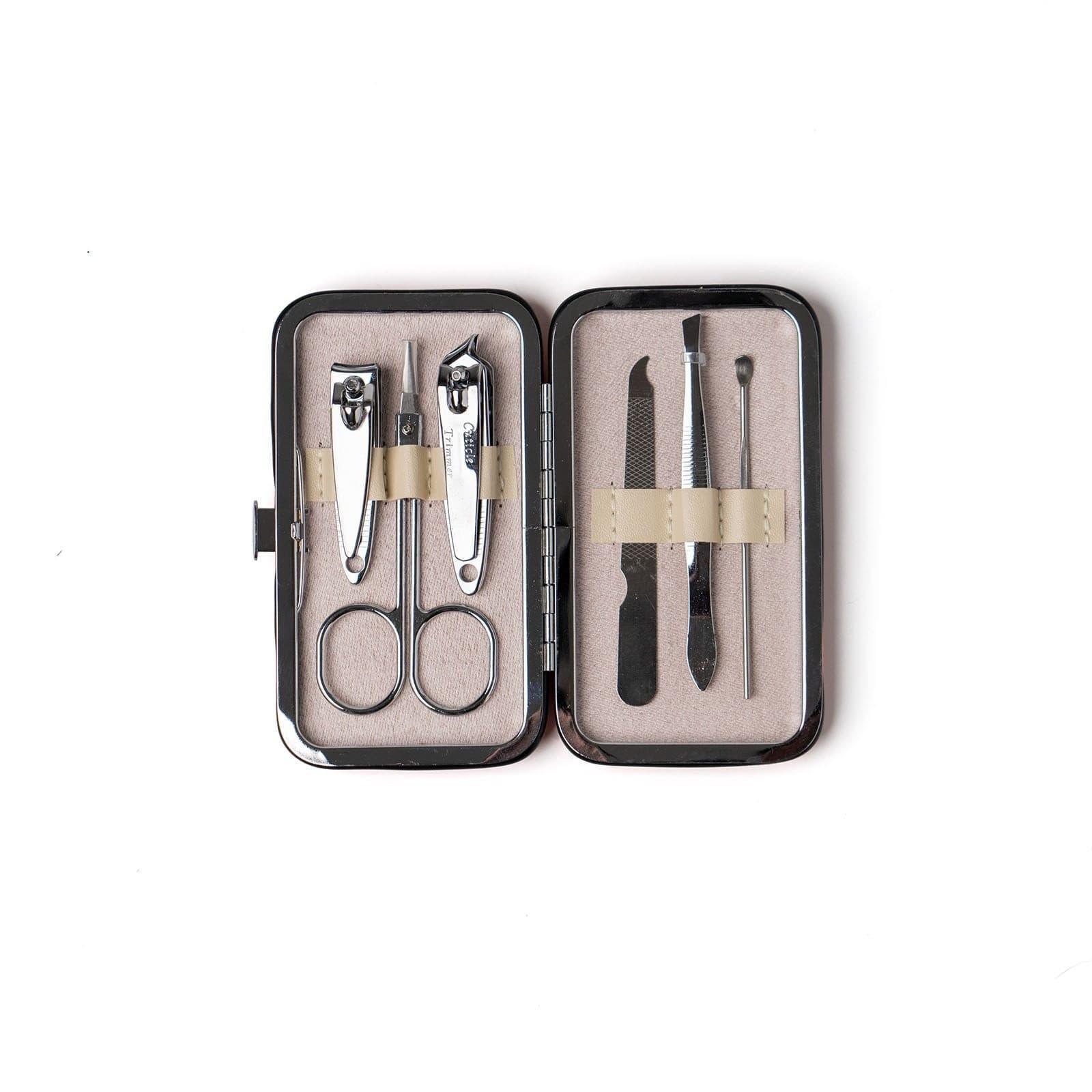 Mani Pedi Set.