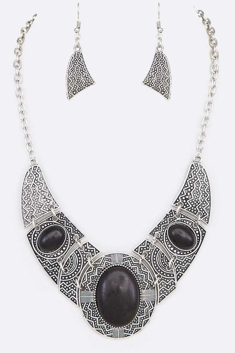 Stone Pave Statement Necklace Set.