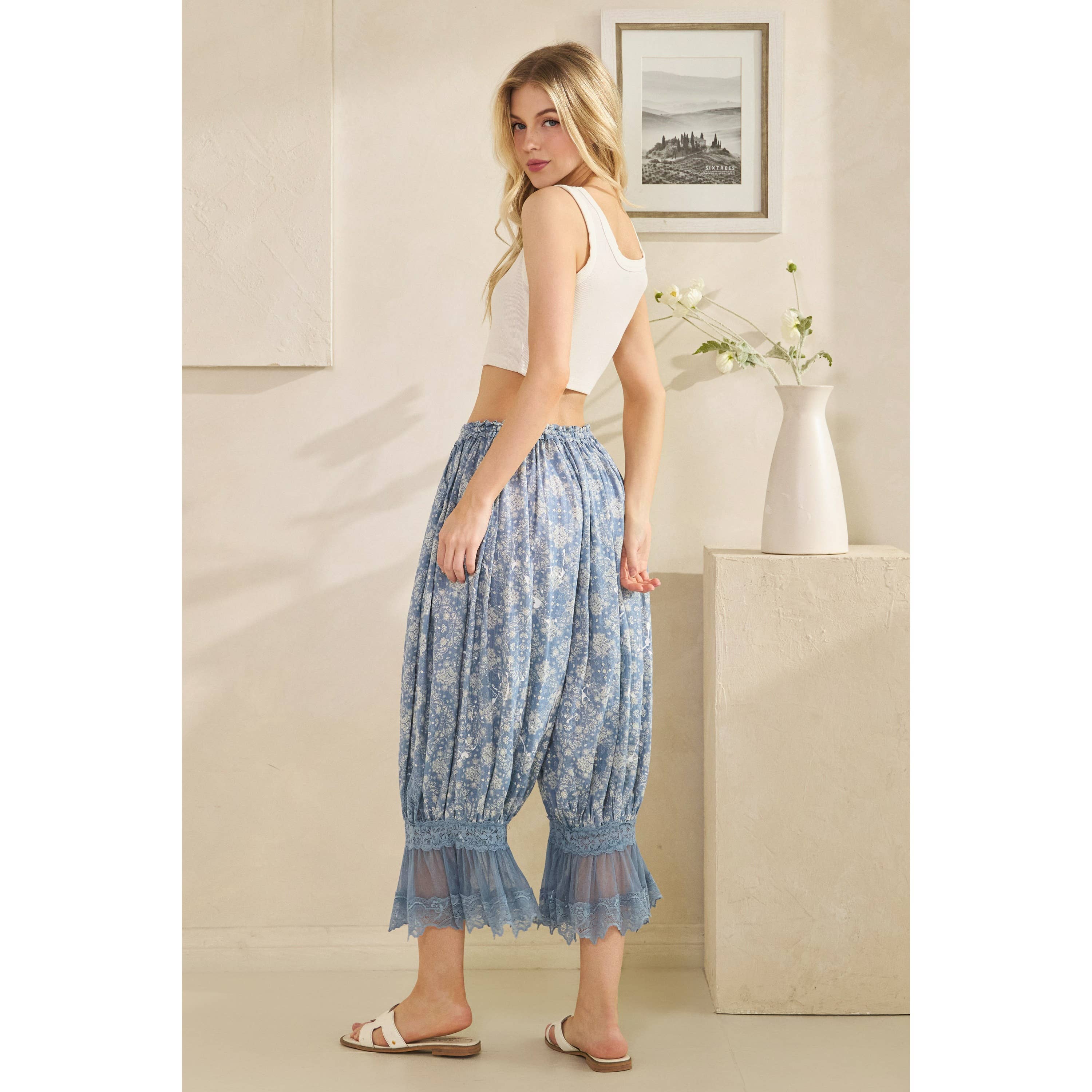 PAISLEY PRINTED BLOOMER PANTS