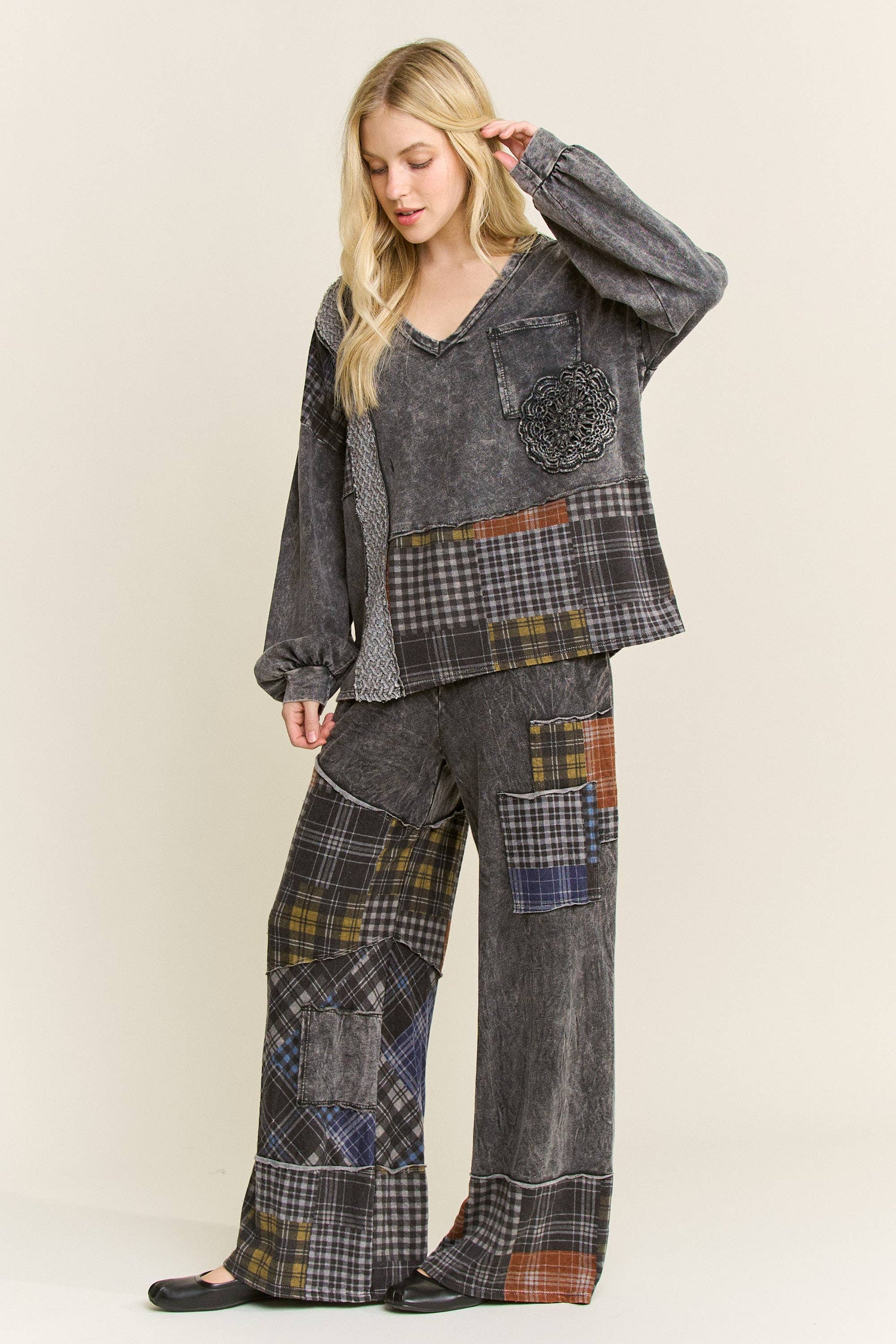 Mineral Washed Plaid Patched Doily Vneck Top