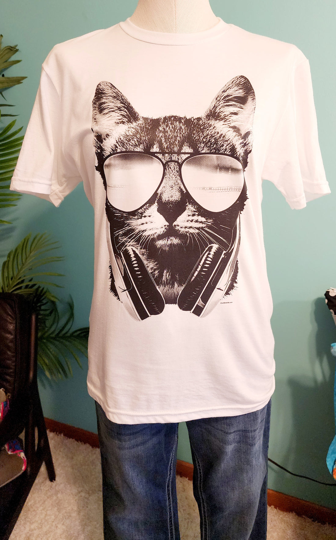 Solar Color Changing Cat Unisex T-Shirt