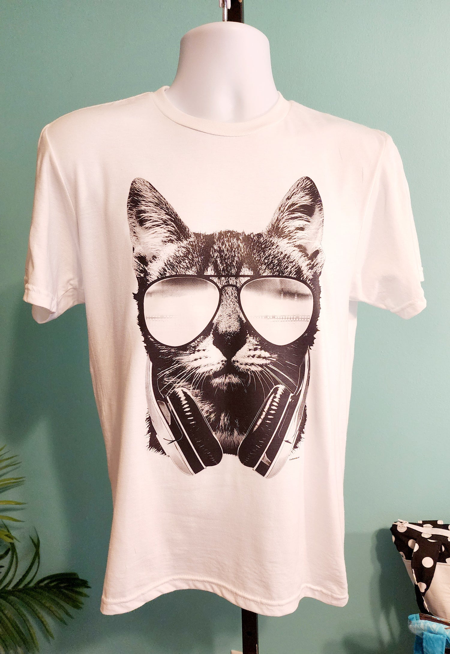 Solar Color Changing Cat Unisex T-Shirt