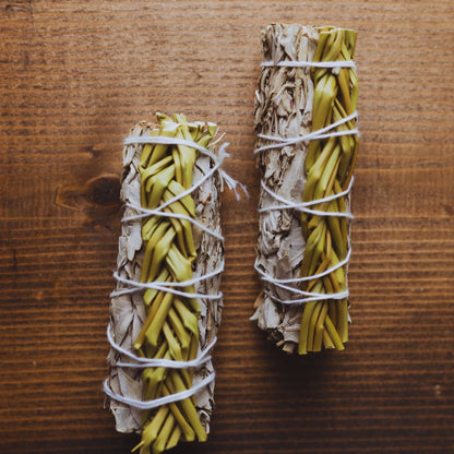 Sweet Grass &amp; White Sage 4" Smudge Sticks