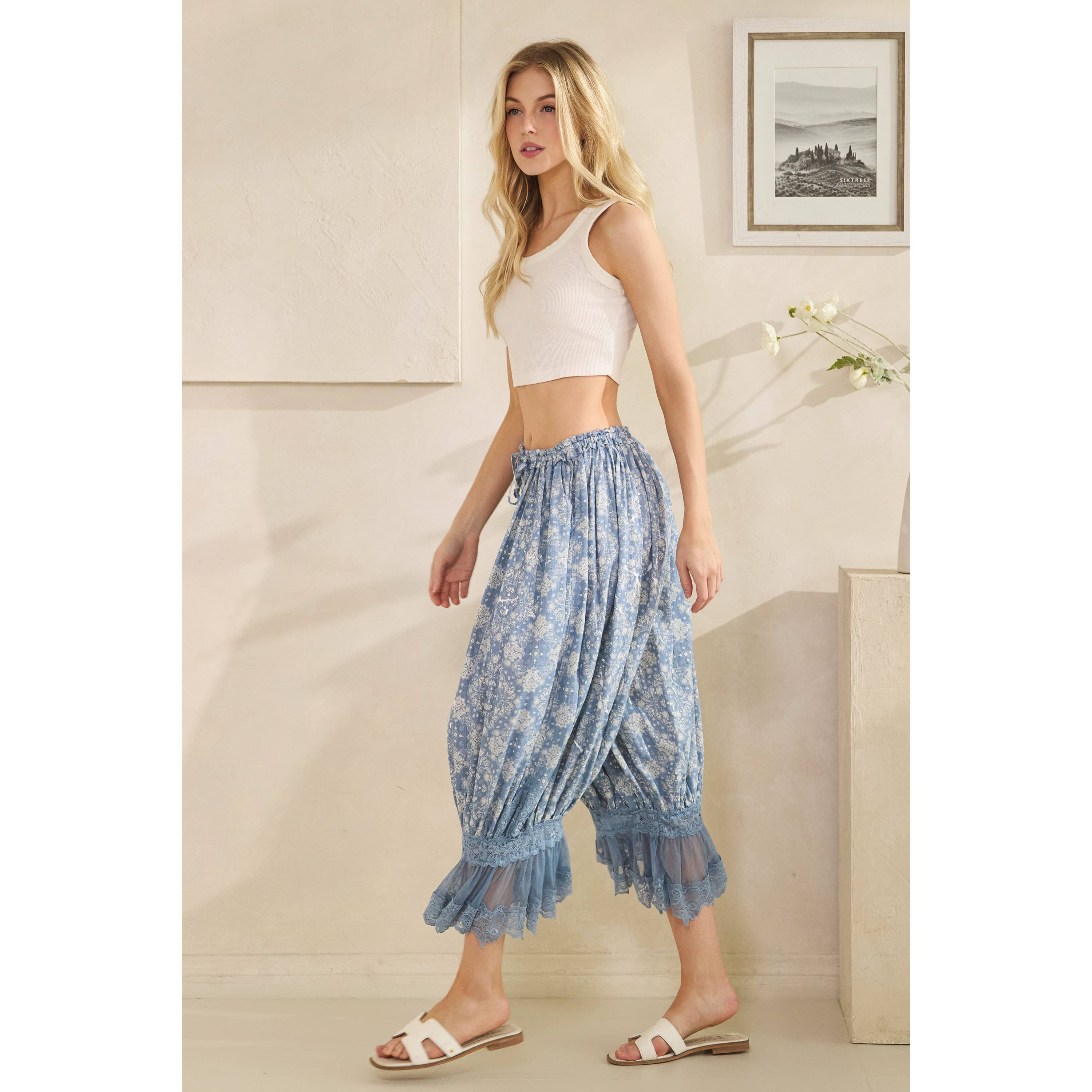 PAISLEY PRINTED BLOOMER PANTS