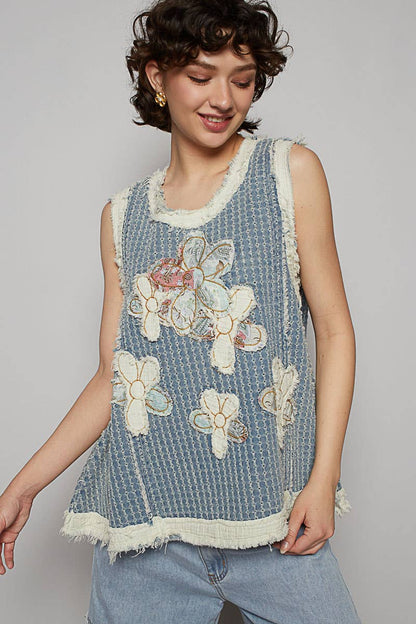Round neck sleeveless denim flower patch top