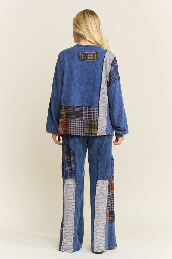 Mineral Washed Plaid Patched Doily Vneck Top