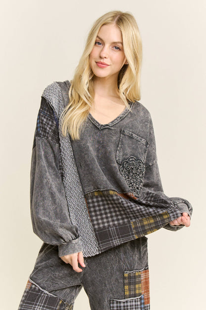 Mineral Washed Plaid Patched Doily Vneck Top
