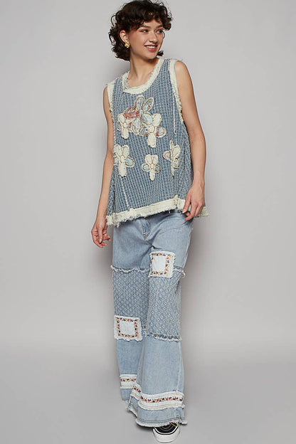 Round neck sleeveless denim flower patch top