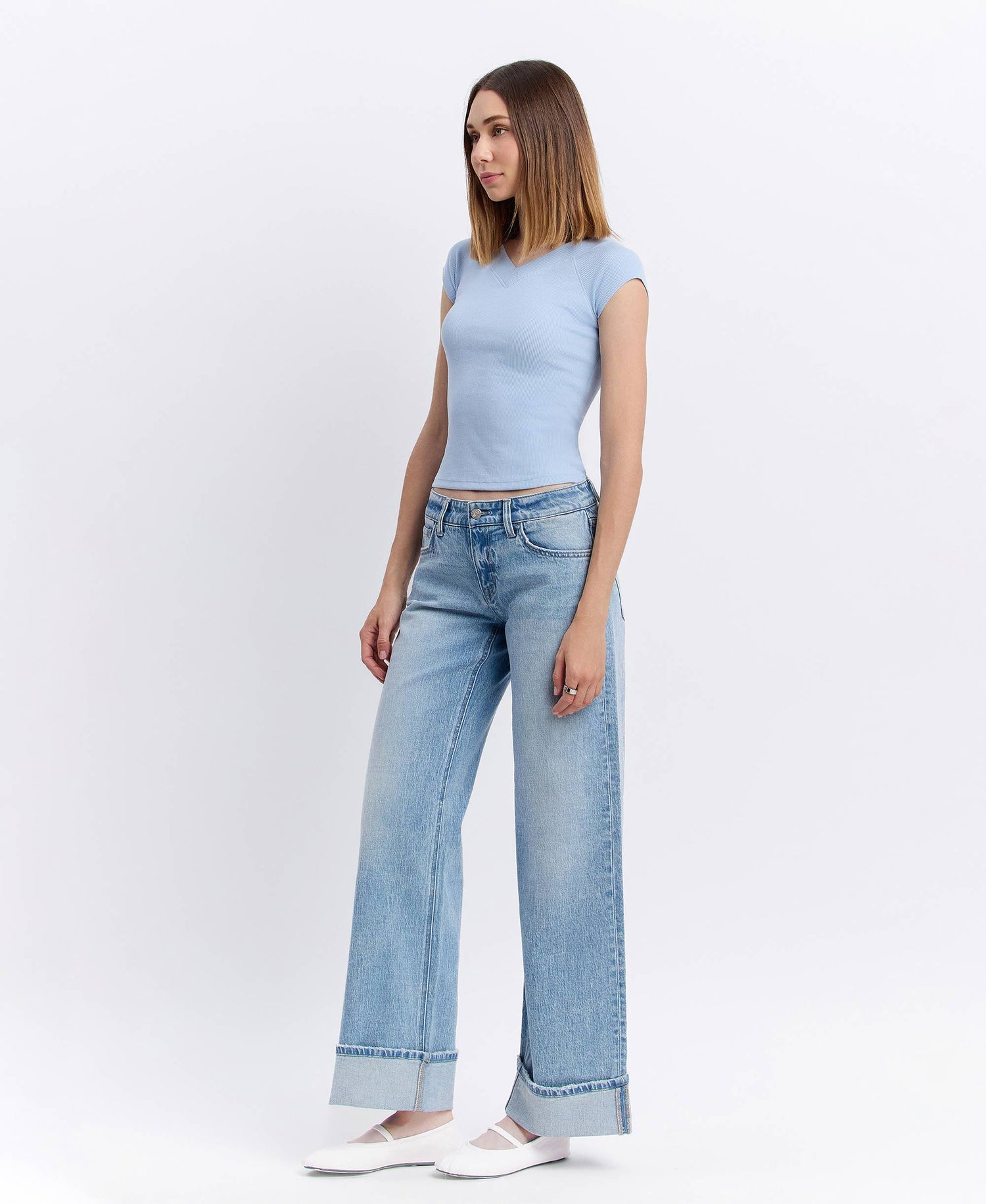 LOW RISE CUFFED BAGGY WIDE JEANS