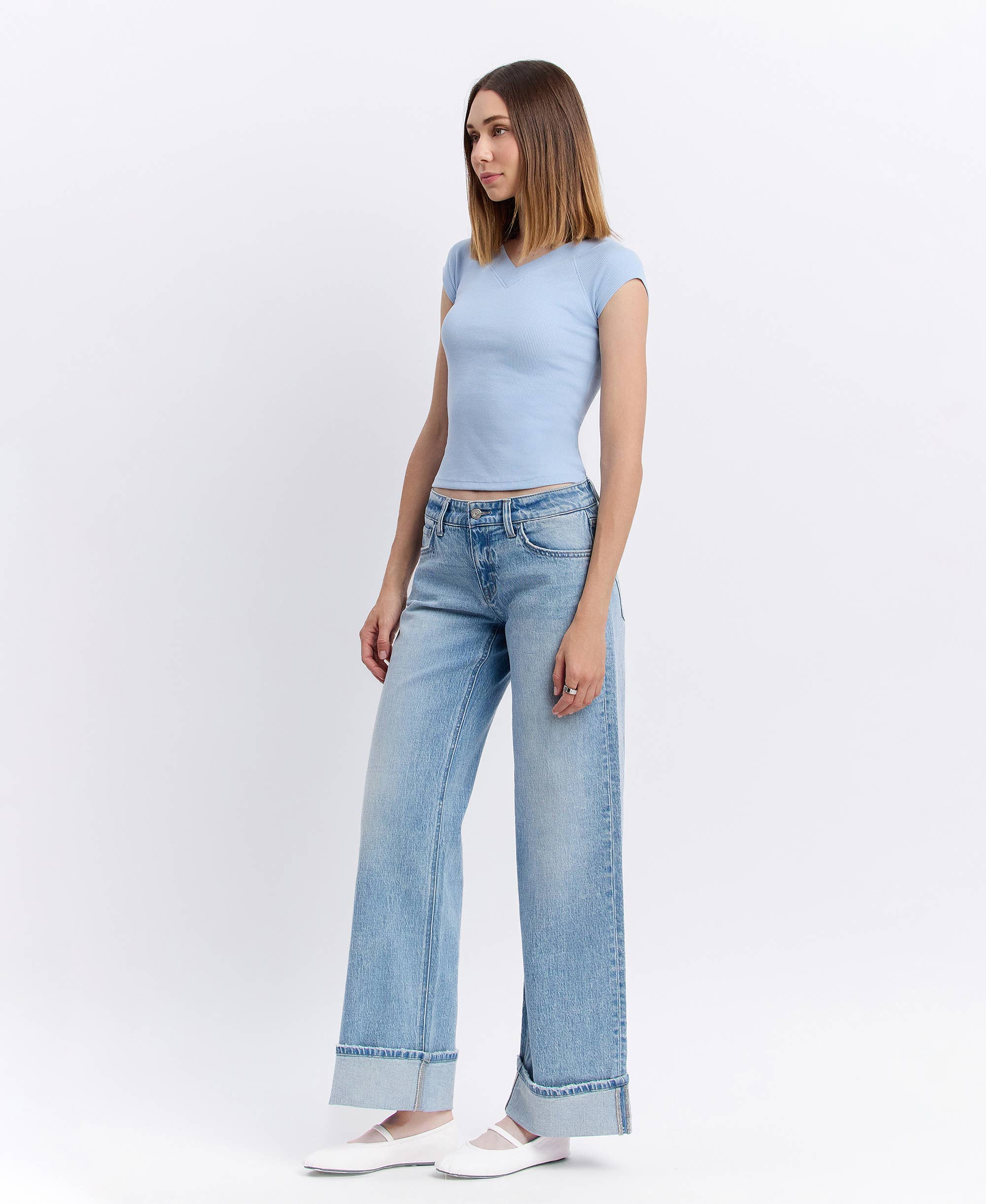 LOW RISE CUFFED BAGGY WIDE JEANS