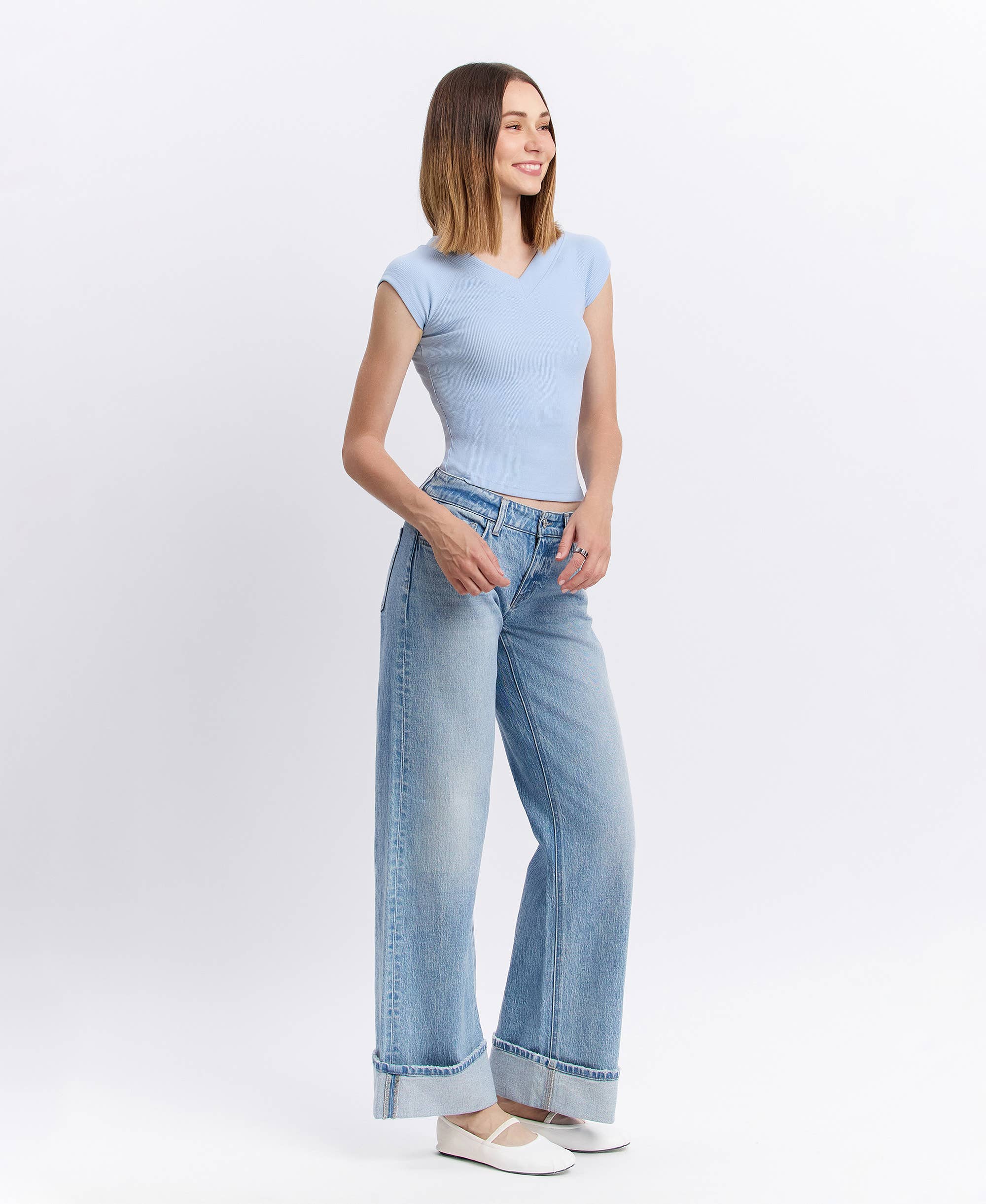 LOW RISE CUFFED BAGGY WIDE JEANS