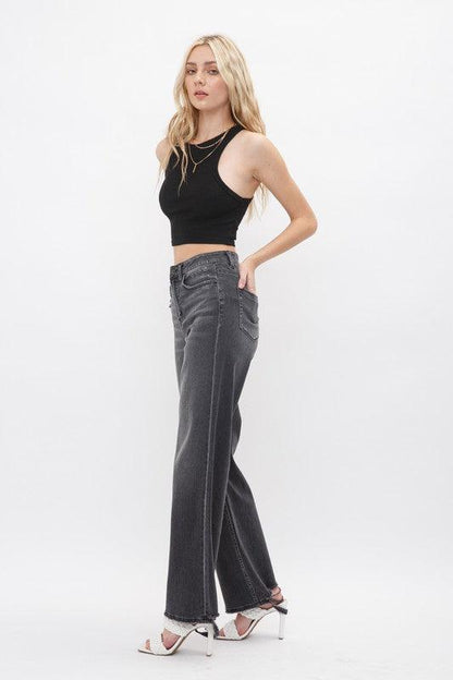 Black Demin High-Rise Jeans.