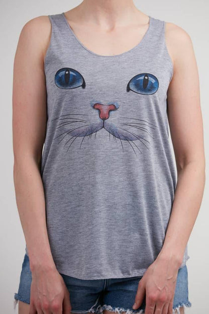 Blue eyed cat face graphic on a gray women&